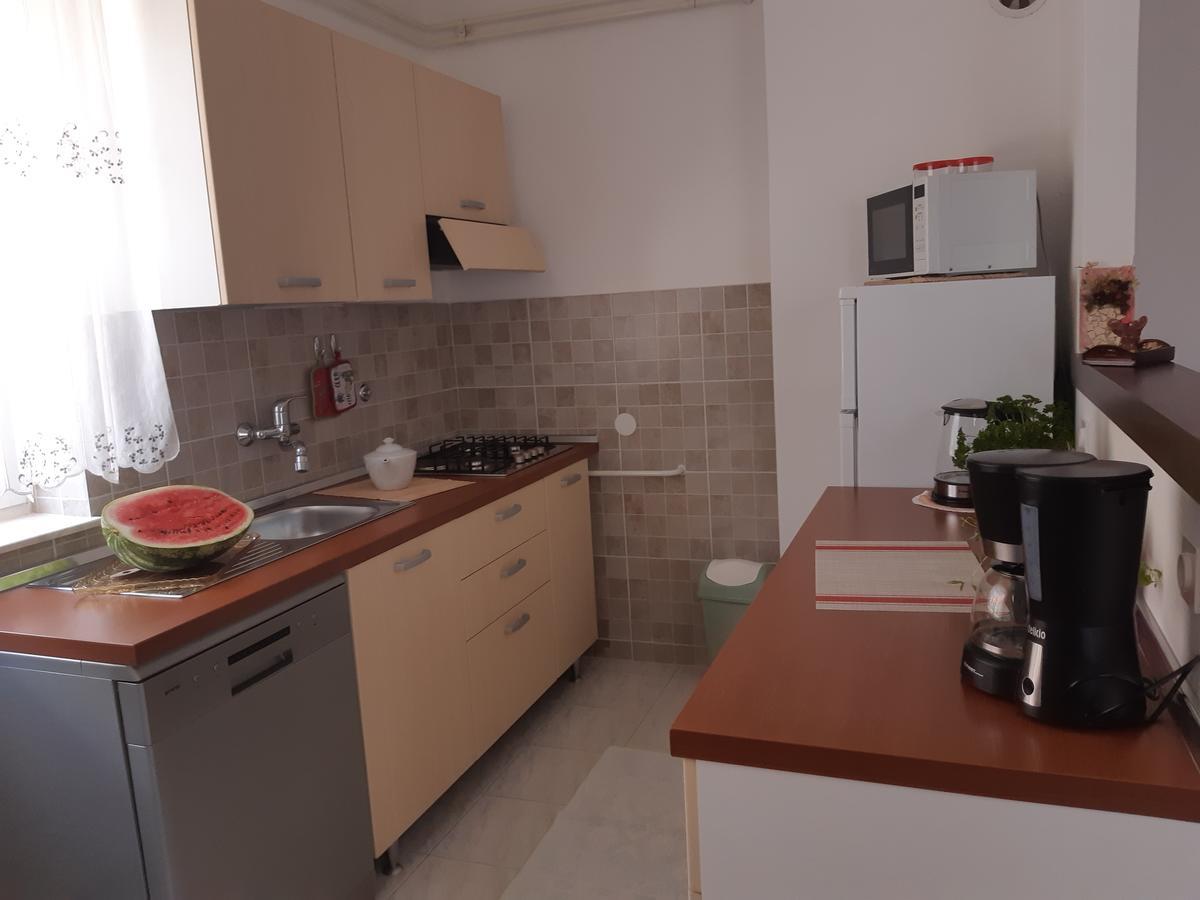 Apartment Alice Pula Exterior photo